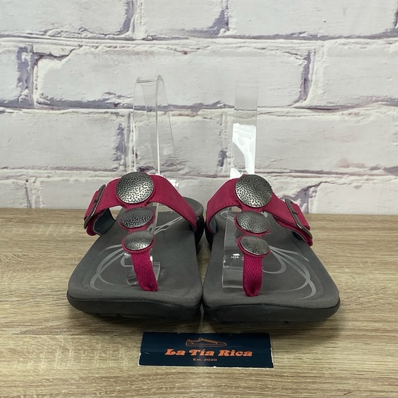 Abeo Pink and Gray Casual Thong Sandals - Picture 2 of 9